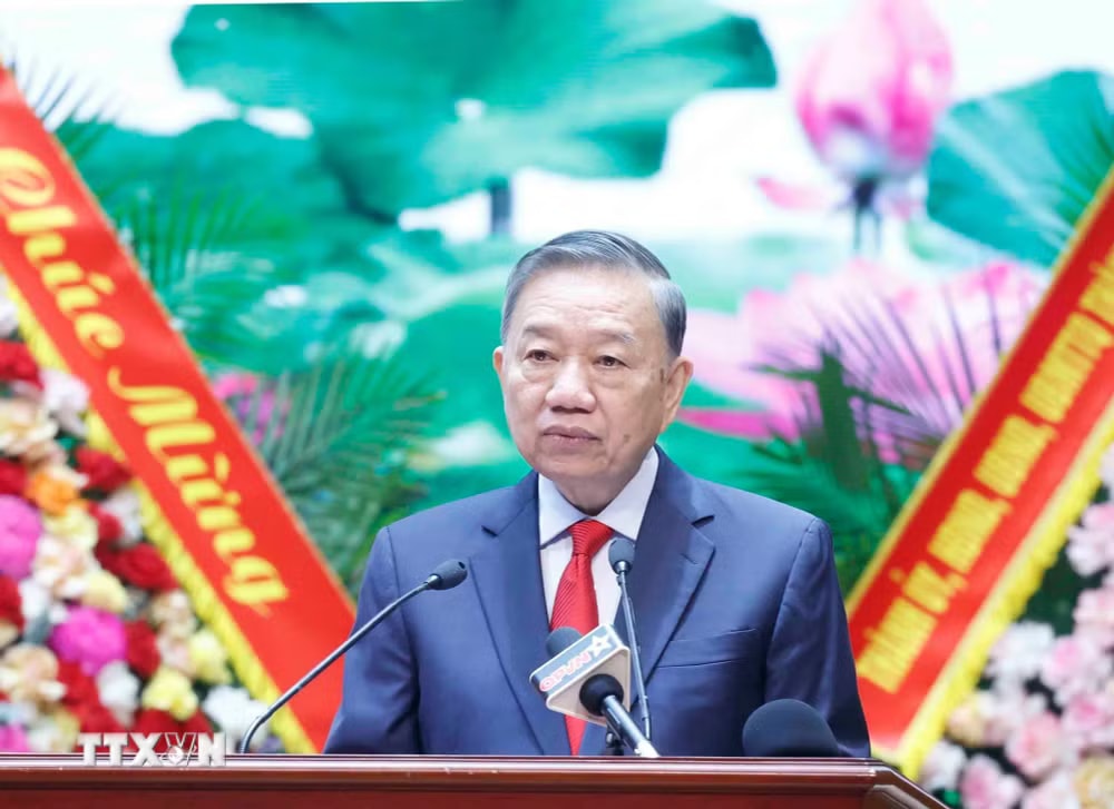 Tổng Bí thư, Chủ tịch nước Tô Lâm phát biểu chỉ đạo. (Ảnh: Thống Nhất/TTXVN) ttxvn-1706-tong-bi-thu-chu-tich-nuoc-dai-hoi-hoi-cuu-chien-binh-11.jpg
