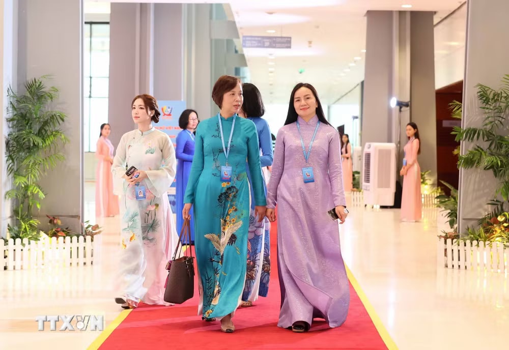 Đại biểu dự phiên Khai mạc trọng thể Đại hội đại biểu Phụ nữ toàn quốc lần thứ XIV. (Ảnh: An Đăng/TTXVN) ttxvn-1806-dai-hoi-phu-nu-toan-quoc-21.jpg