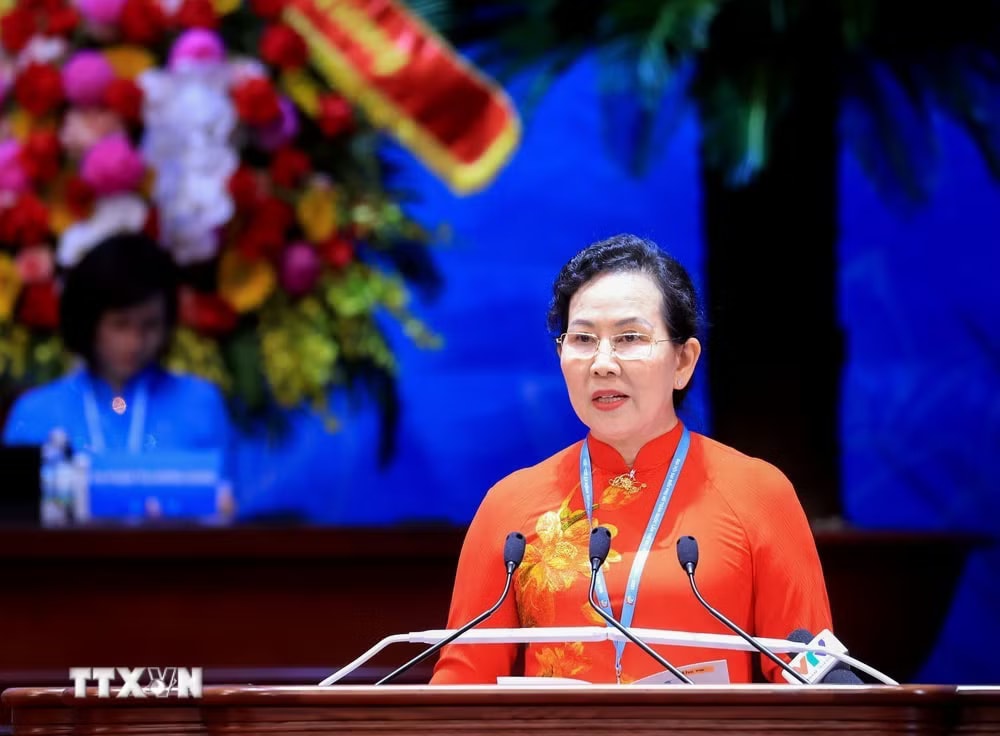 Chủ tịch Trung ương Hội Liên hiệp Phụ nữ Việt Nam Lê Thị Thuỷ phát biểu khai mạc. (Ảnh: Tuấn Anh/TTXVN) ttxvn-1806-dai-hoi-phu-nu-toan-quoc-43.jpg