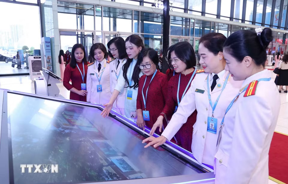 Đại biểu dự phiên Khai mạc trọng thể Đại hội đại biểu Phụ nữ toàn quốc lần thứ XIV. (Ảnh: Văn Điệp/TTXVN)