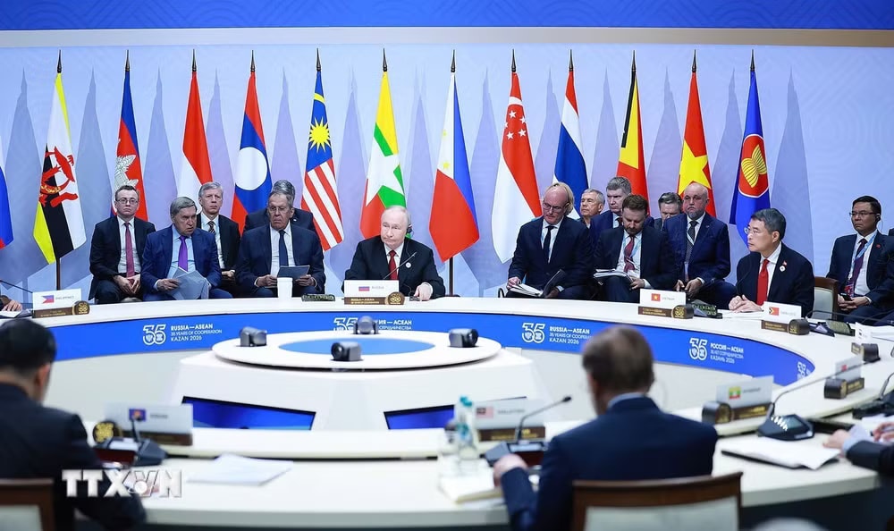 ttxvn-thu-tuong-le-minh-hung-du-hoi-nghi-cap-cao-ky-niem-35-nam-quan-he-asean-nga3.jpg