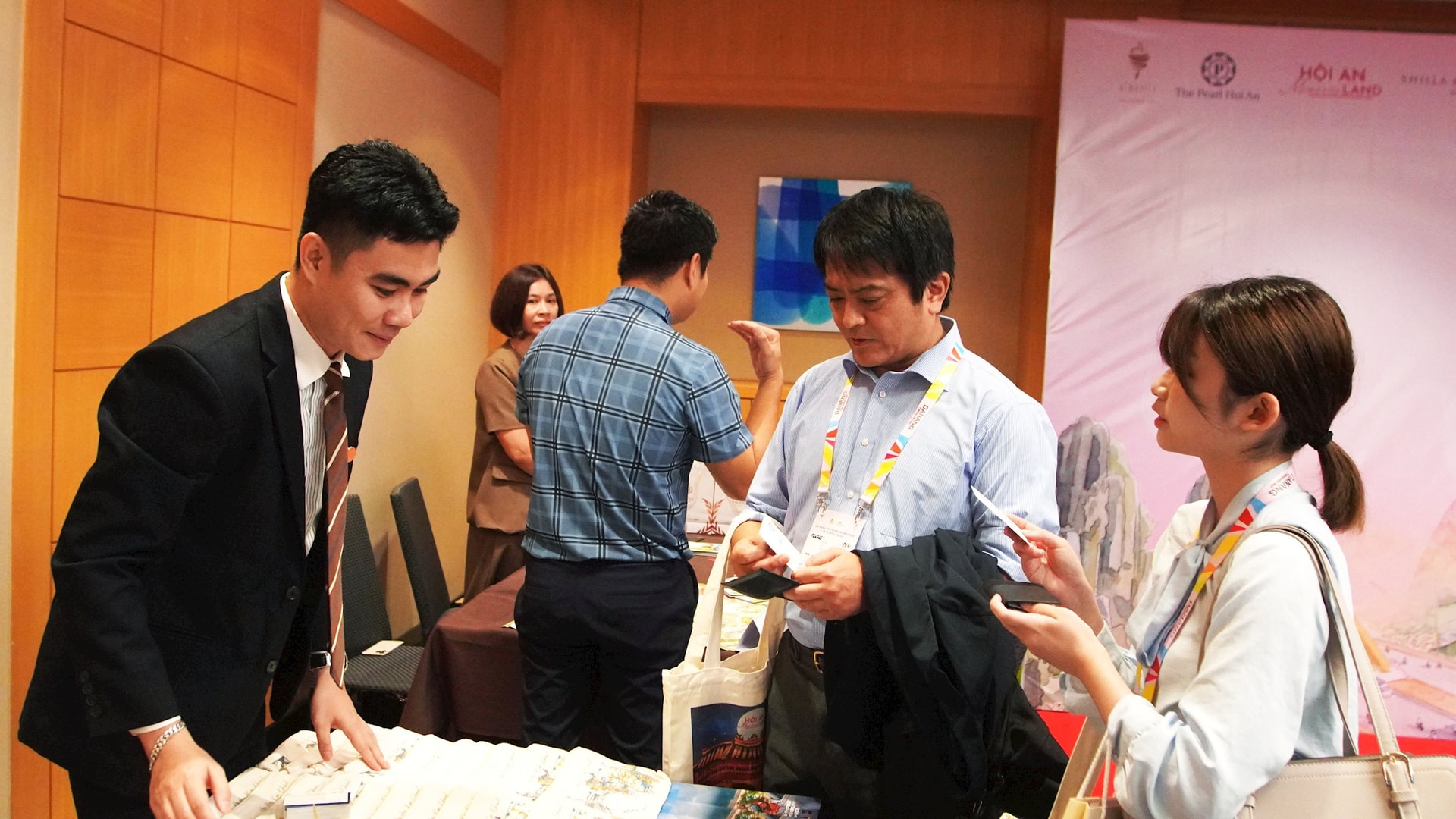 quan-canh-chuong-trinh-2.jpg
