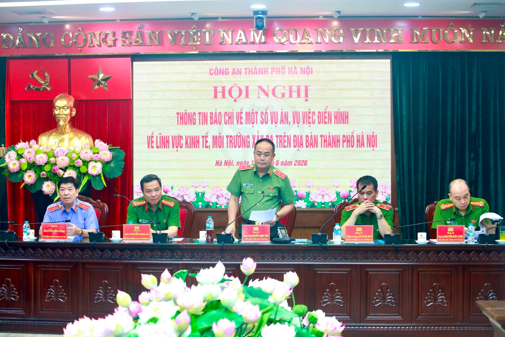 trungtuongtung2.jpg