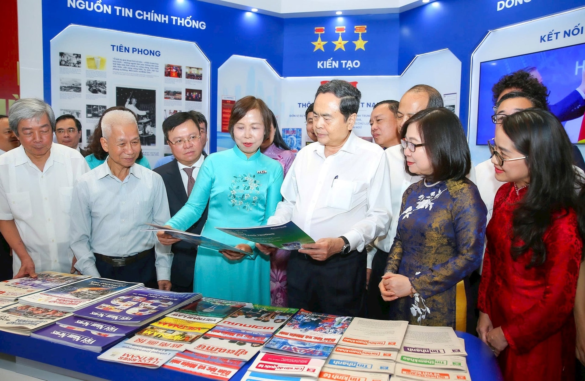 chu-tich-quoc-hoi-7.jpg