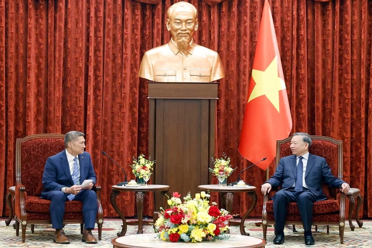anh_doi_png_giu_nguyen_kich_thuoc.png