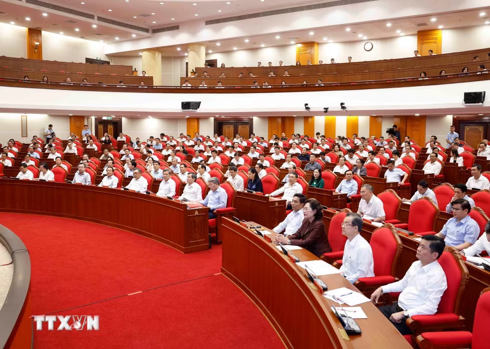 ttxvn-tong-bi-thu-chu-tich-nuoc-to-lam-gap-mat-can-bo-quy-hoach-dien-bo-chinh-tri-quan-ly-7.jpg
