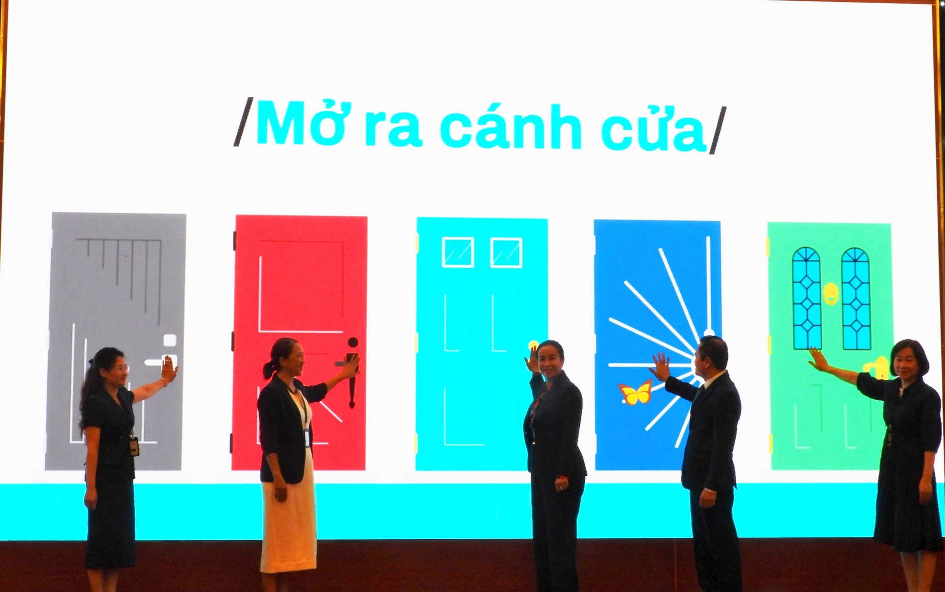 2-mo-cua.jpg