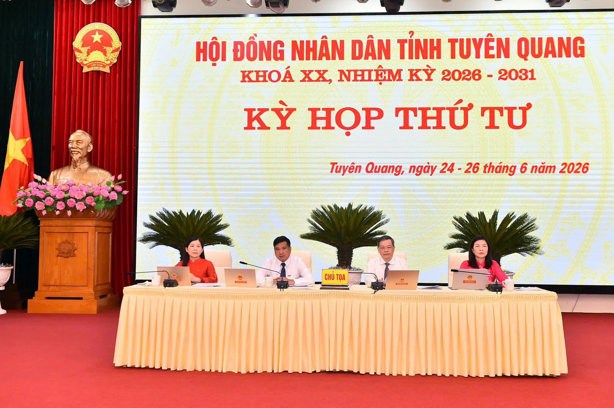 đại biểu 1