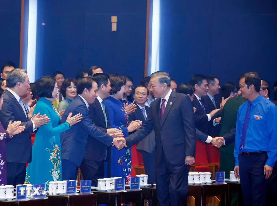 Tổng Bí thư, Chủ tịch nước Tô Lâm với các đại biểu dự Đại hội Đoàn toàn quốc lần thứ XIII. (Ảnh: Thống Nhất/TTXVN)
