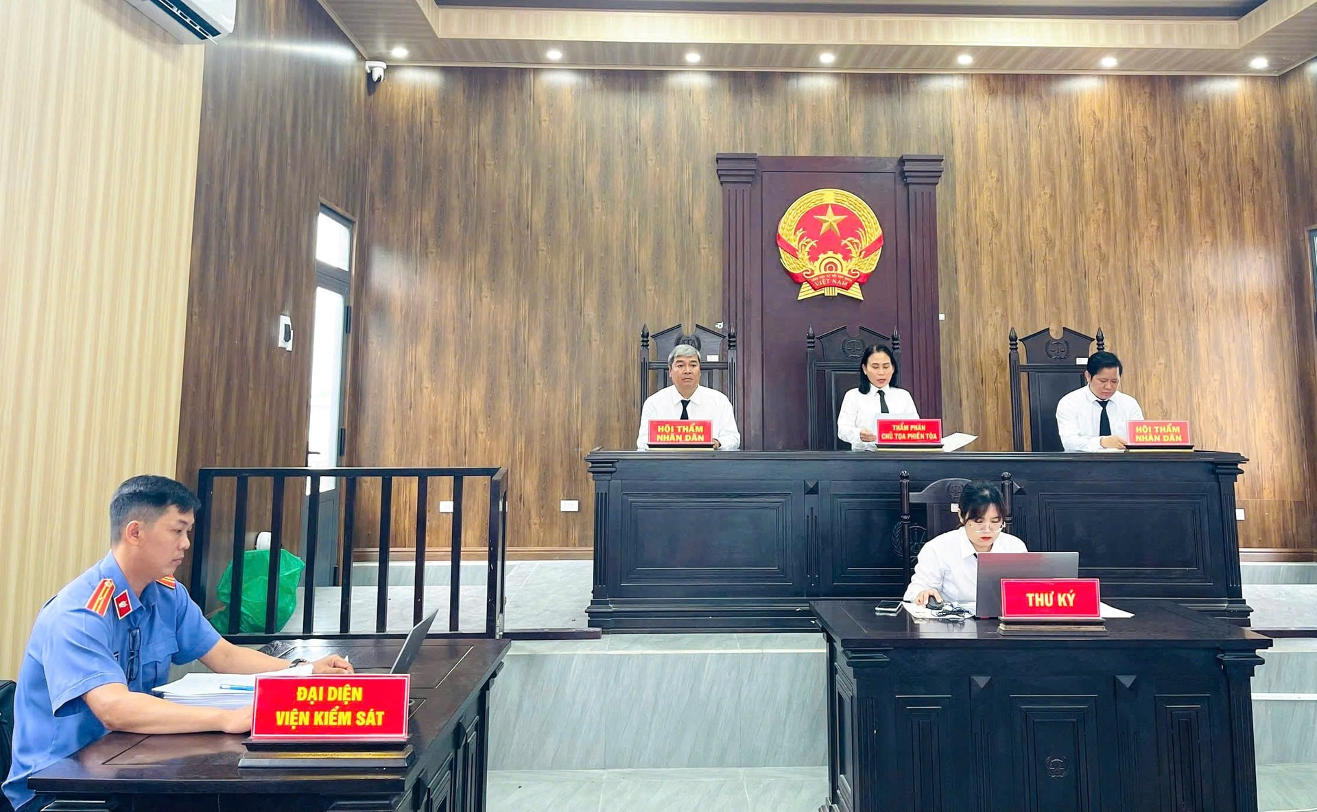 Mô hình Tòa án thân thiện