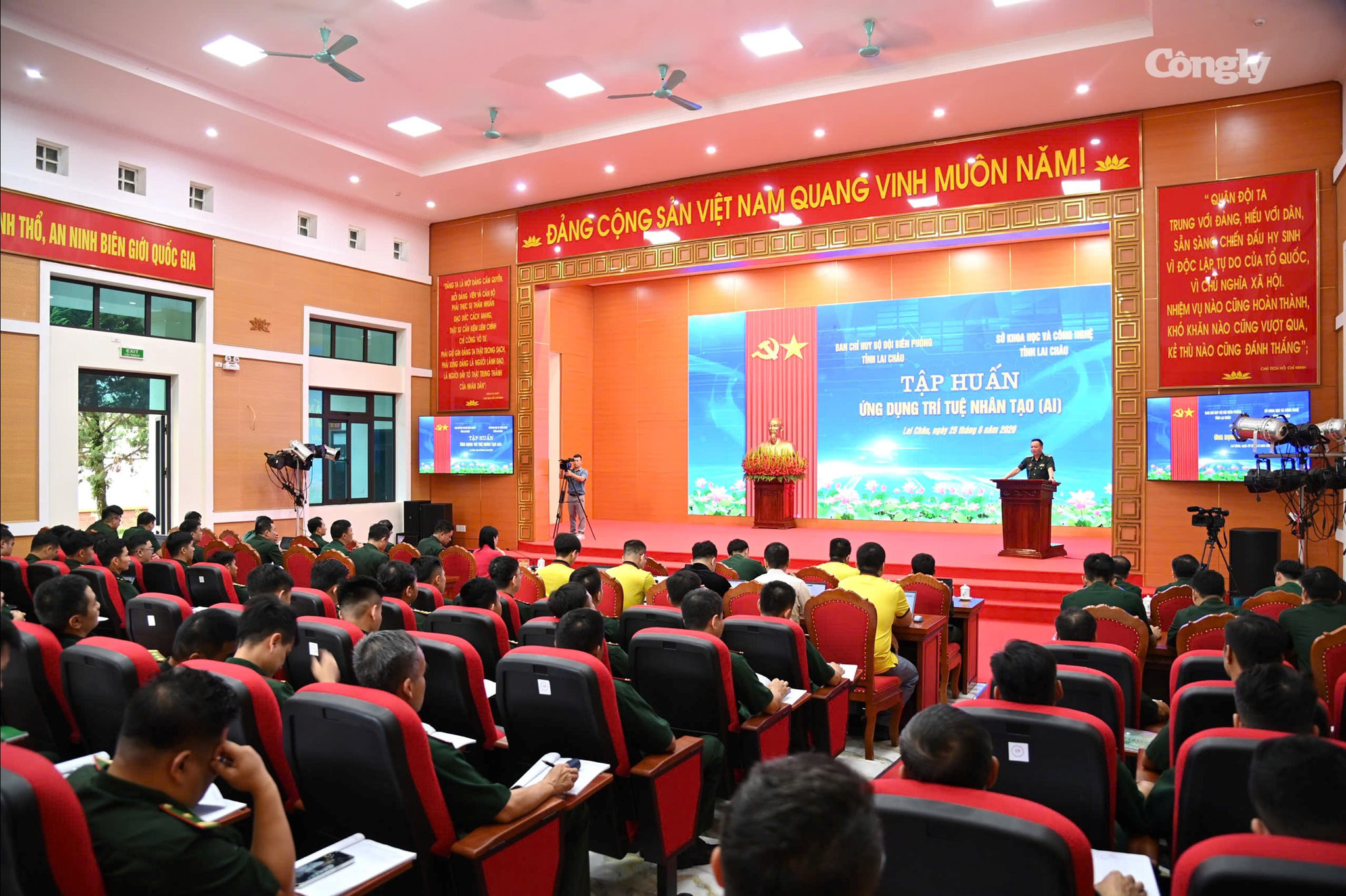 tập huấn
