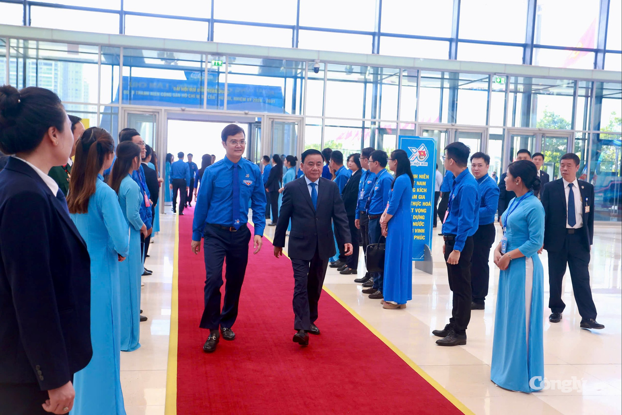 trần cẩm tú