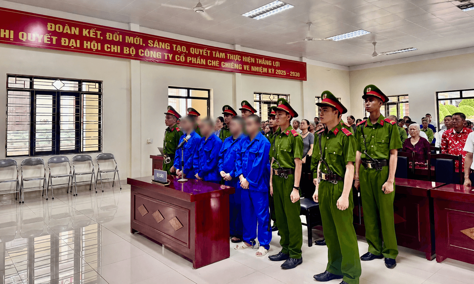 ChatGPT Image 22_11_12 26 thg 6, 2026