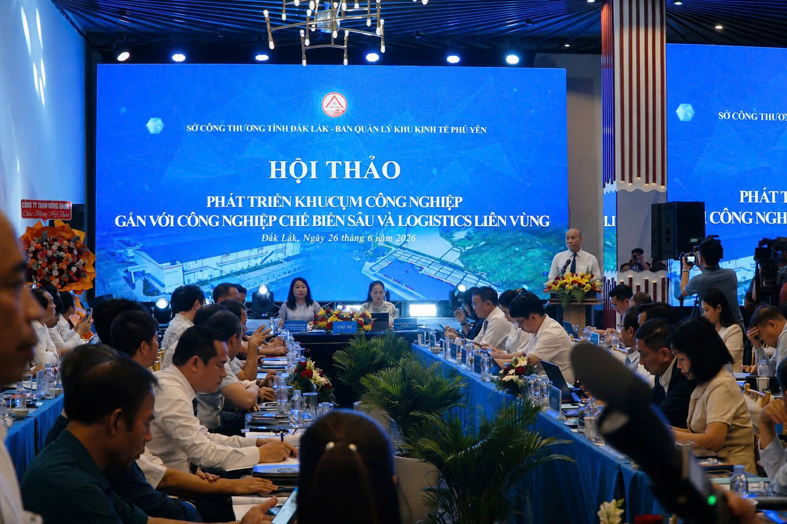 hoàn thiện cơ chế hành lang pháp lý, chính sách