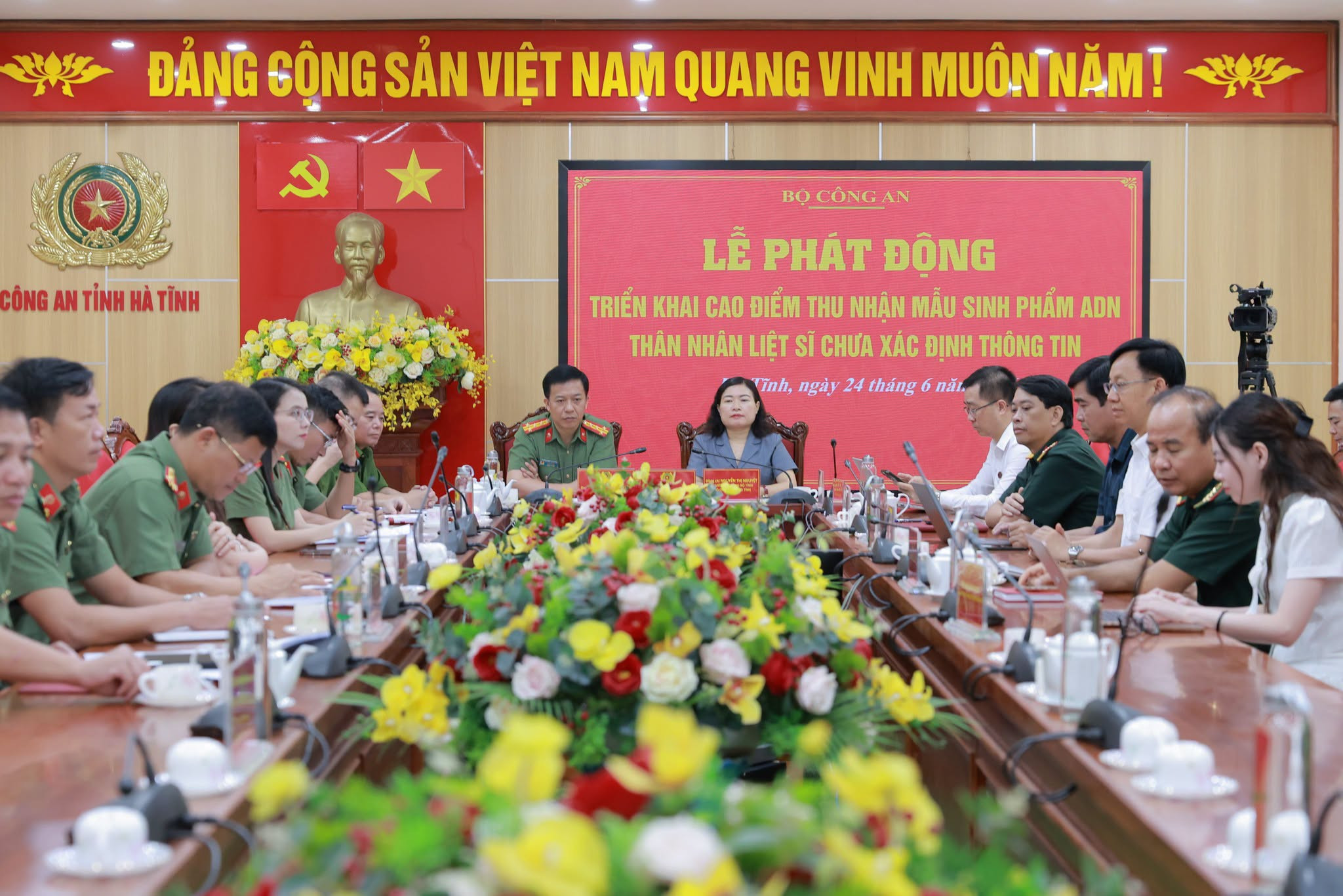 lay_mau_4.jpg