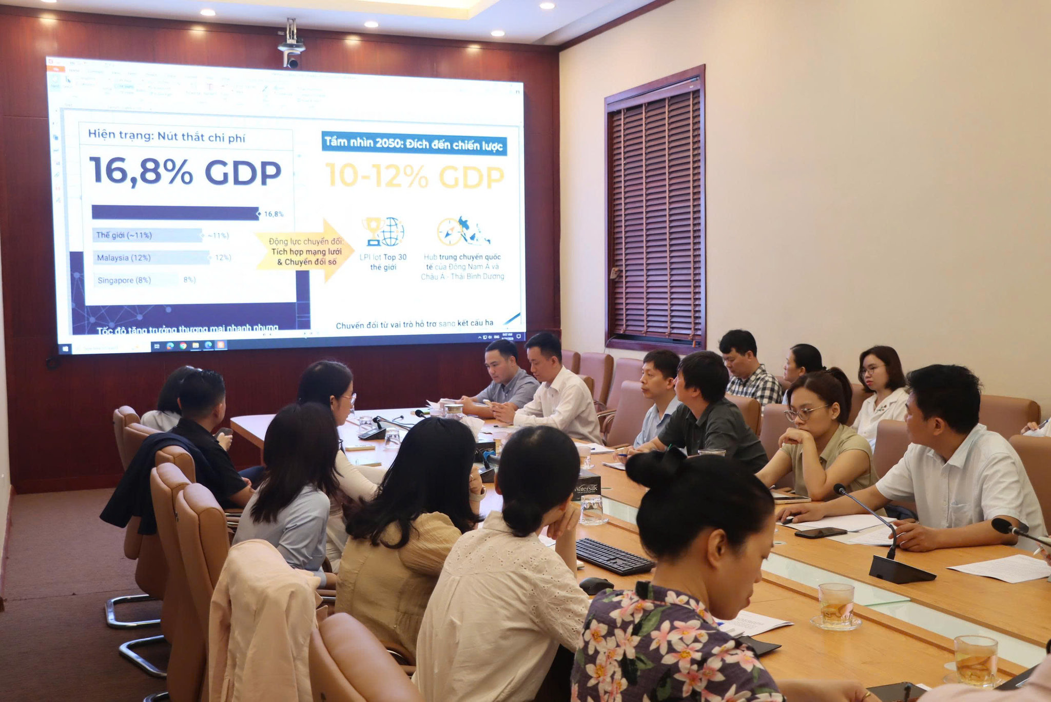 Đề án định hướng phát triển hệ thống trung tâm logistics theo mô hình mạng lưới quốc gia, hình thành các trung tâm logistics quốc tế, trung tâm logistics quốc gia, trung tâm logistics vùng, trung tâm logistics địa phương và các trung tâm logistics chuyên dụng.