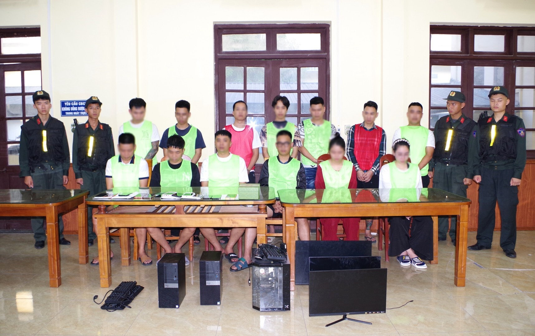 cac_doi_tuong_bi_bat_giu.jpg