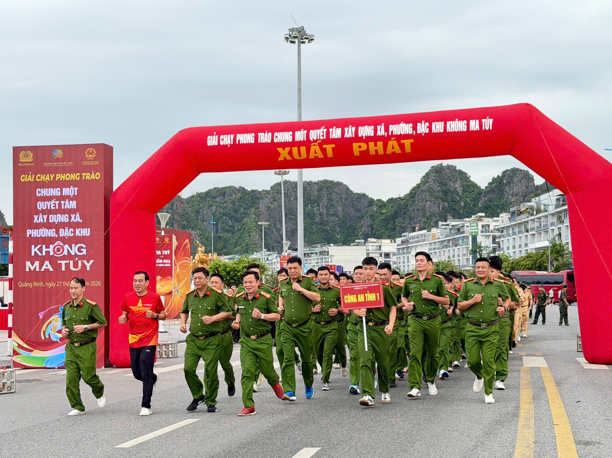 giải chạy 9