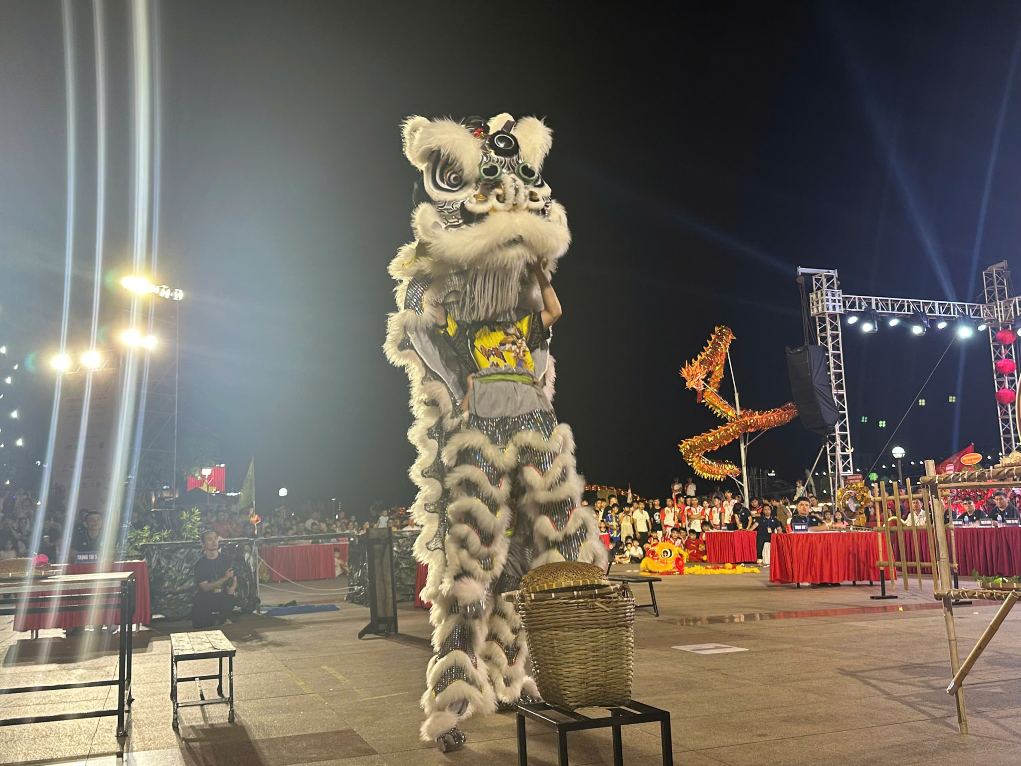 lễ hội lân sư rồng