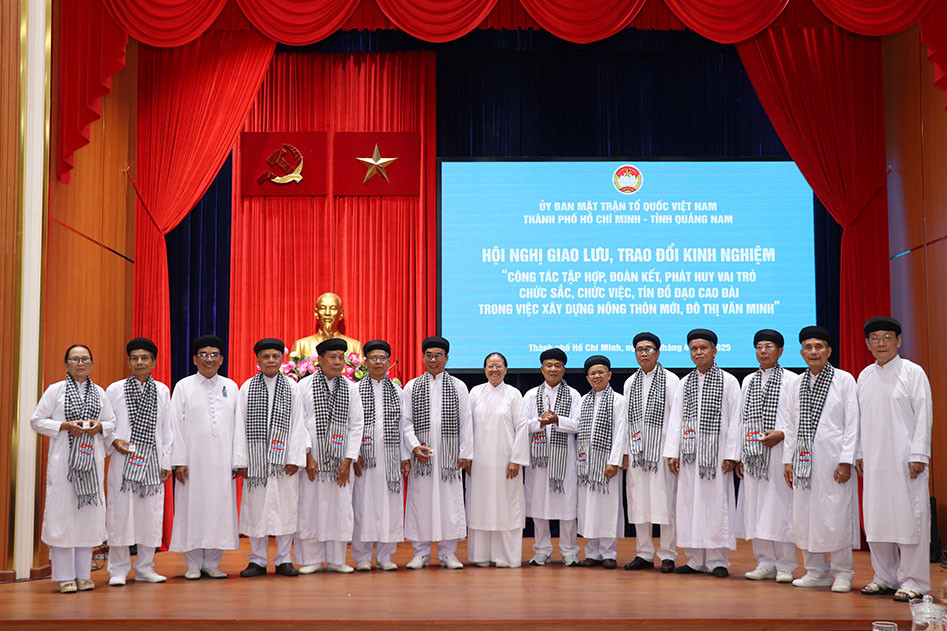cao đài- hội nghị