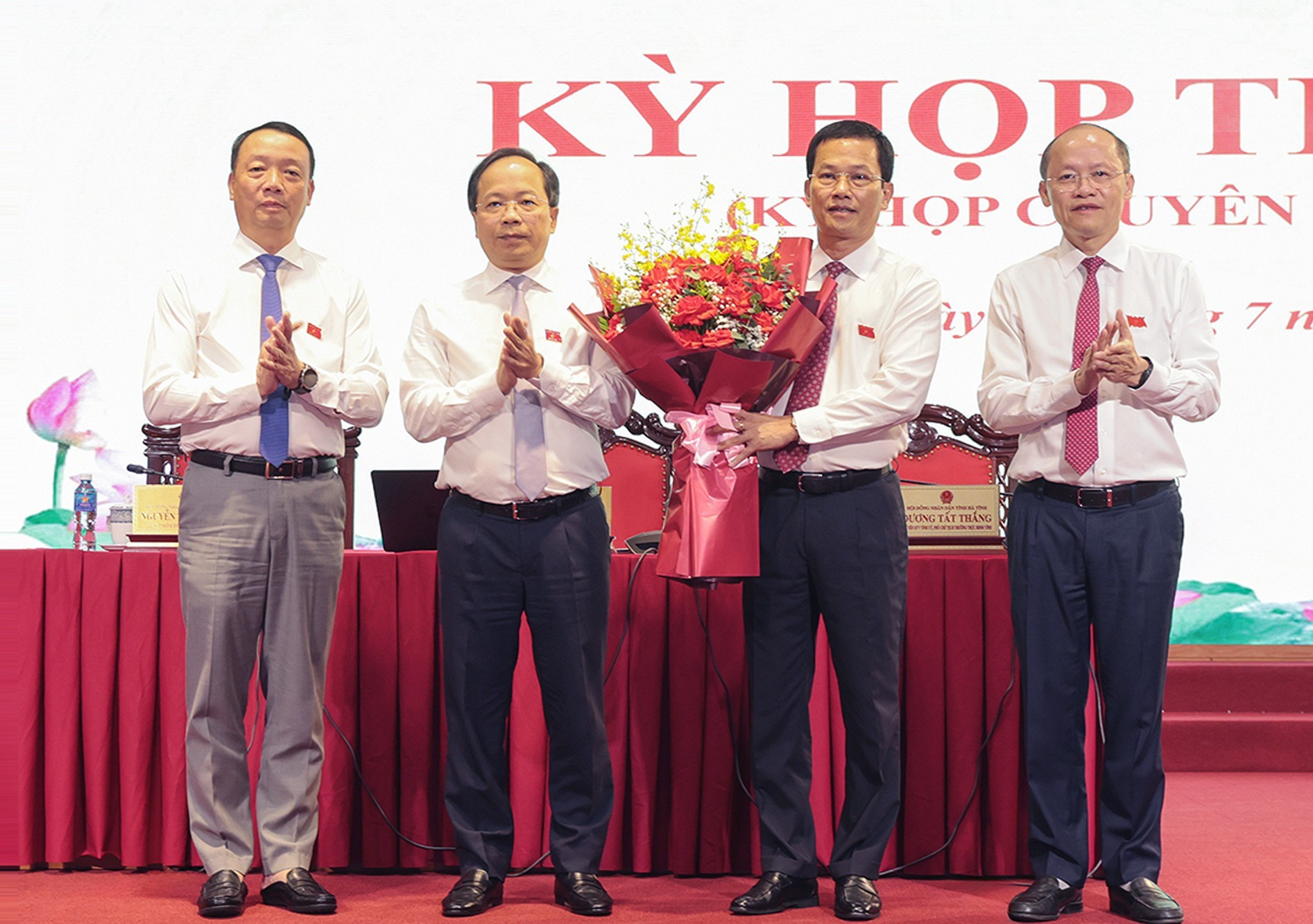 tan_pho_chu_tich_tinh_ha_tinh_nguyen_trong_hieu_3.jpg