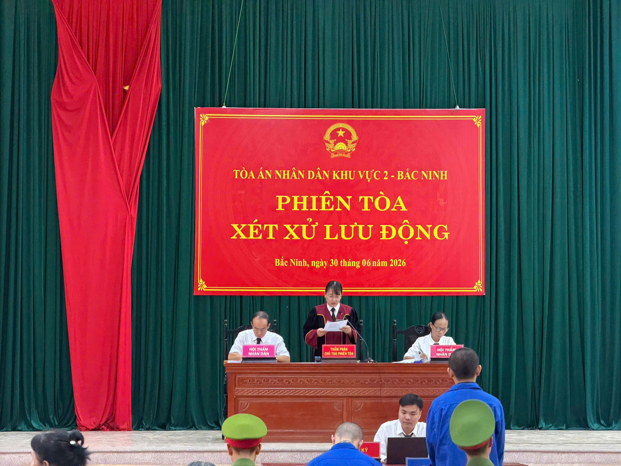 xey-xu-luu-dong-1.jpg
