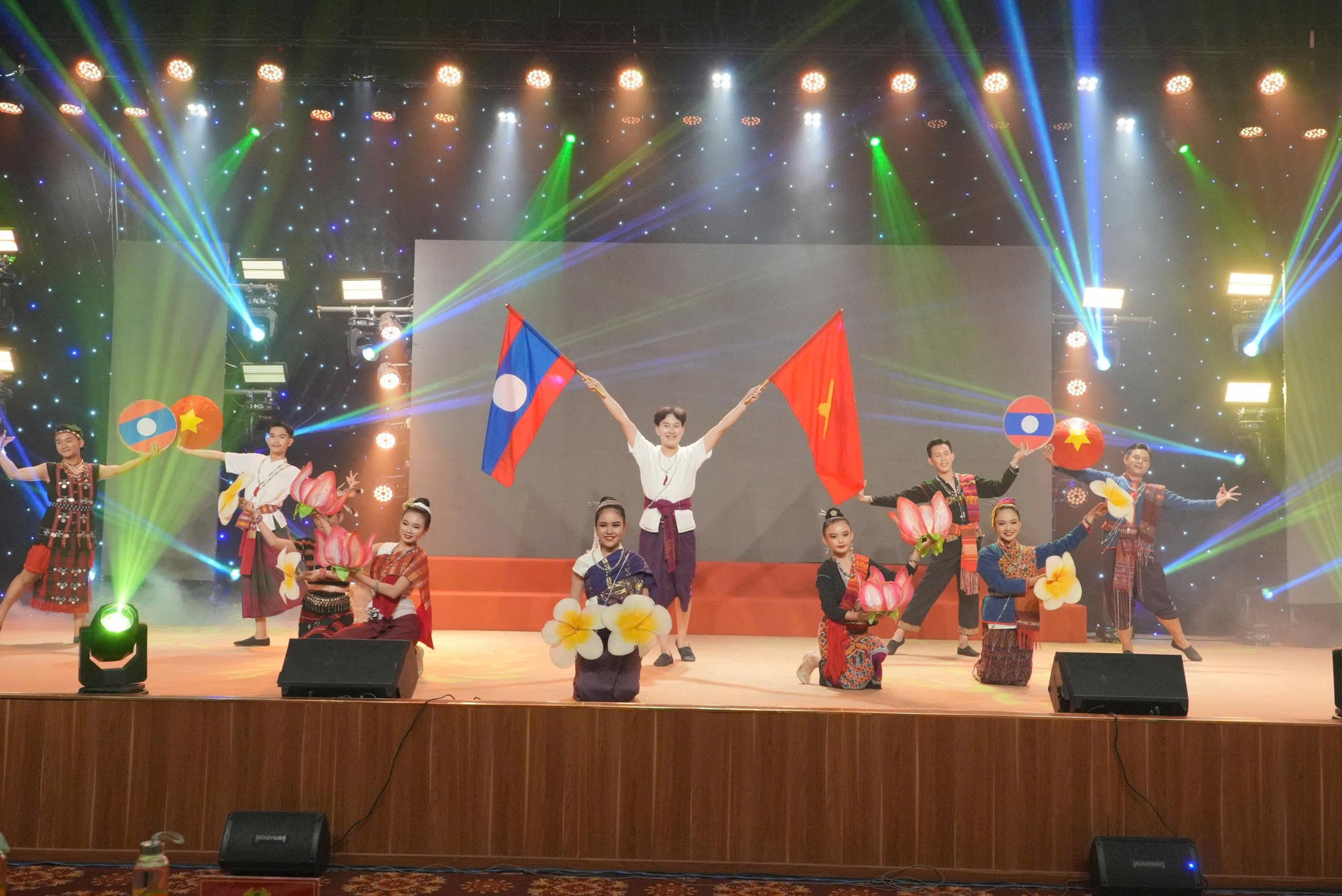Việt - Lào