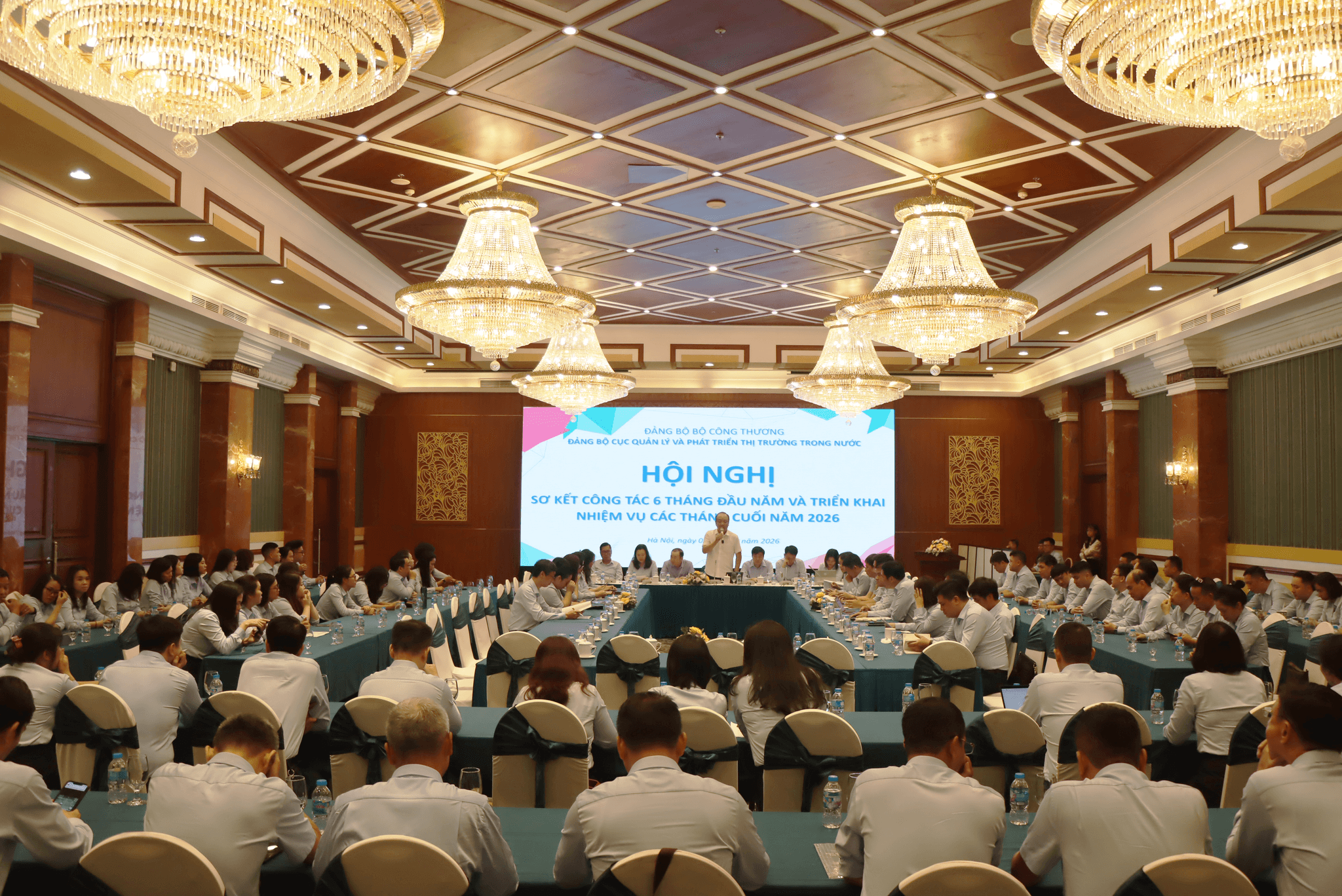 ảnh 1, cục quản lý thị trường