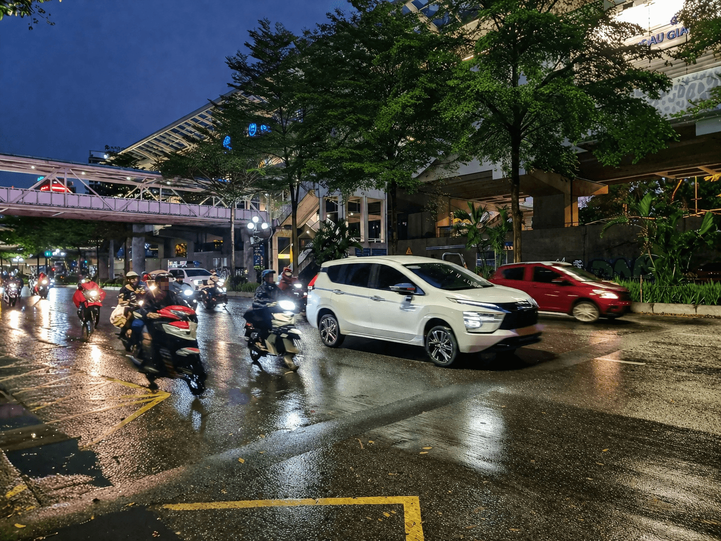 Một tuần, CSGT Hà Nội phát hiện gần 1.400 tài xế vi phạm nồng độ cồn