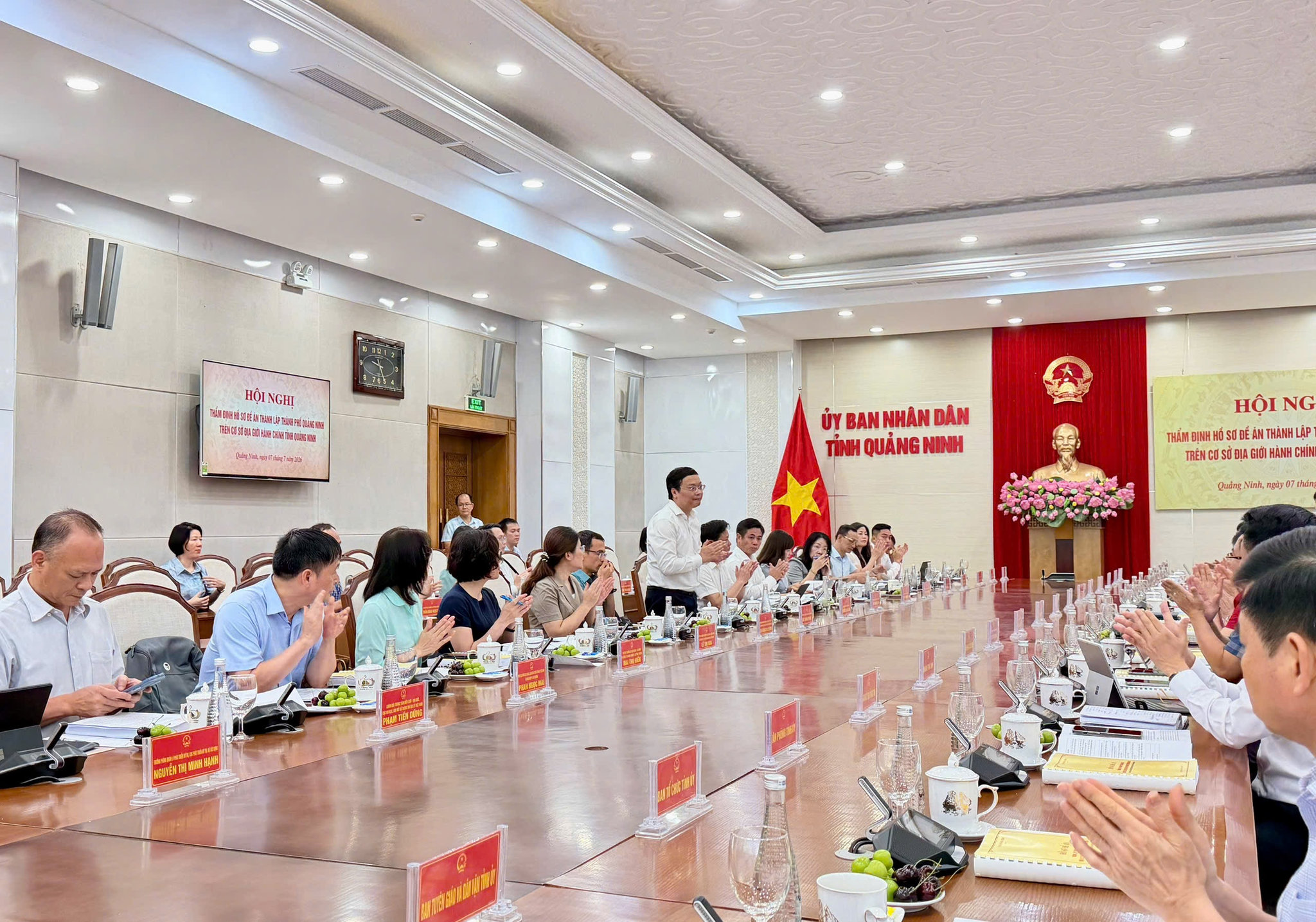 toàn cảnh hội nghị1