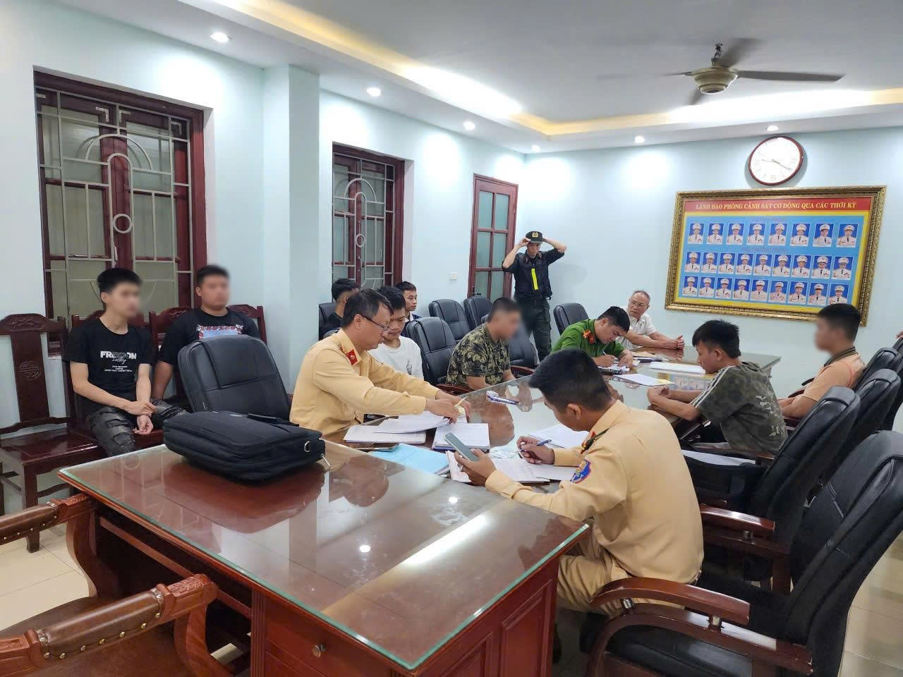 Xử lý nhiều trường hợp vi phạm pháp luật, giao thông