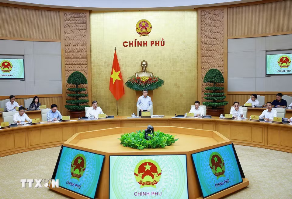 Thủ tướng Lê Minh Hưng chủ trì Phiên họp Chính phủ chuyên đề về xây dựng pháp luật tháng 7 năm 2026. (Ảnh: Dương Giang/TTXVN)