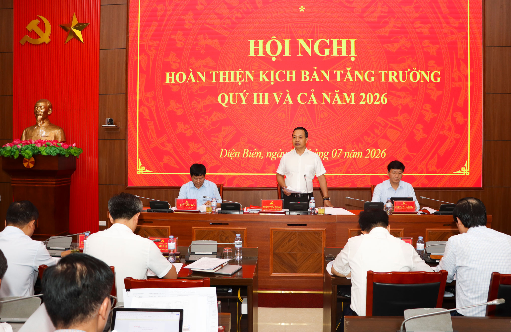 Toàn cảnh Hội nghị.
