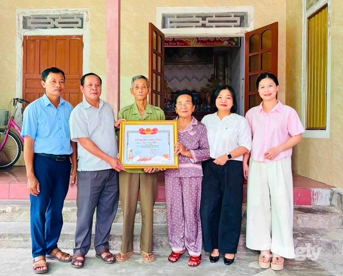 z8020334371259_9492406450fb59c8d981c9e7bc72c1b0_watermarked.jpg