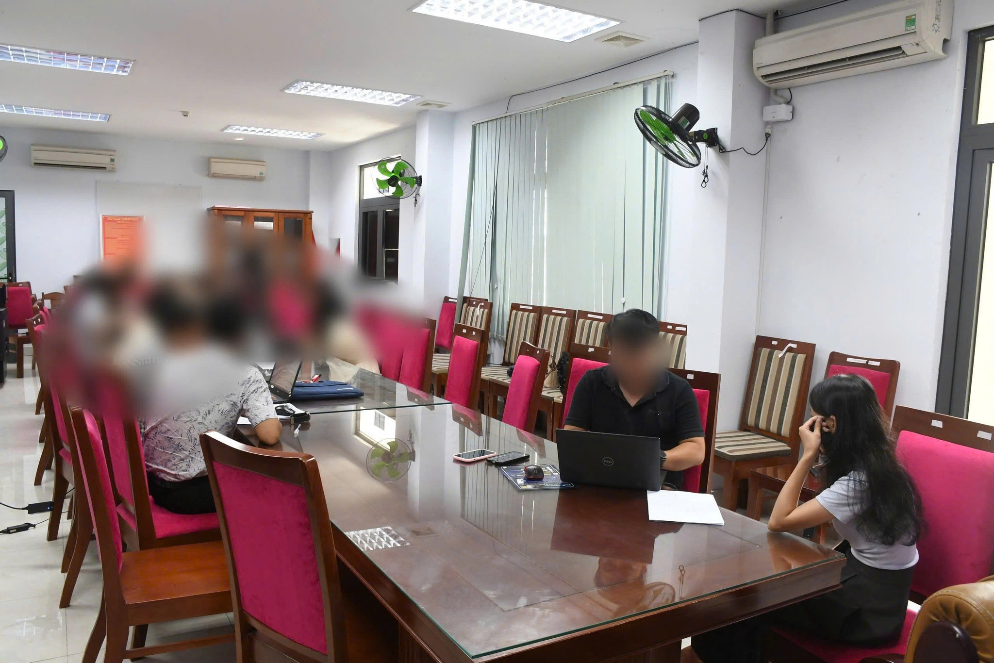 Các đối tượng liên quan trong chuyên án lừa đảo đầu tư tiền ảo theo mô hình đa cấp biến tướng.