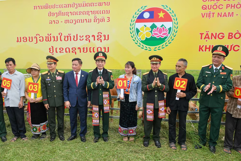 giao-luu-bien-gioi-viet-lao-107-4345.jpg