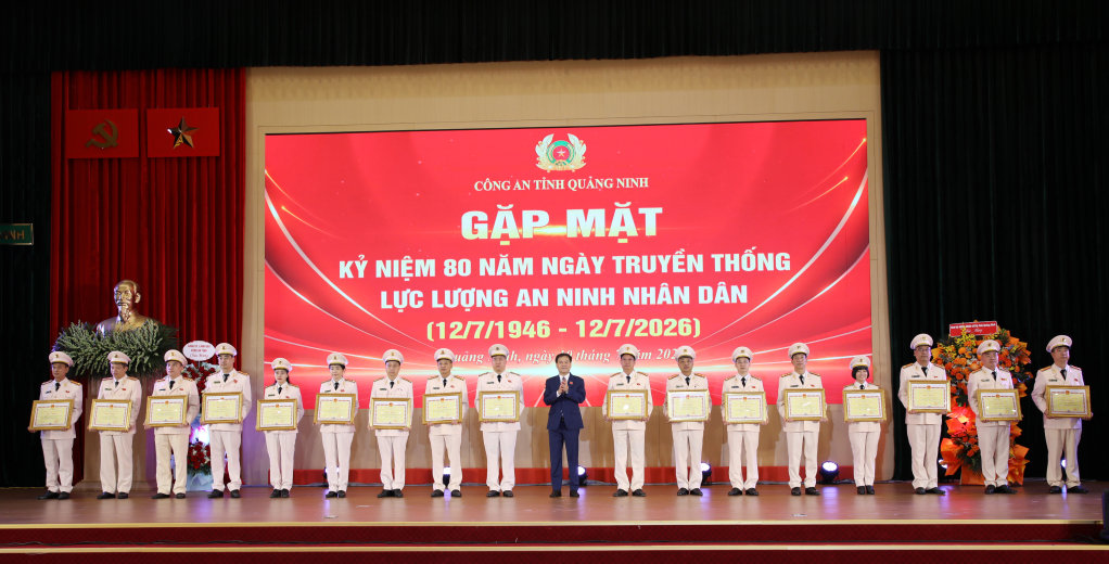 Đồng chí Bùi Văn Khắng