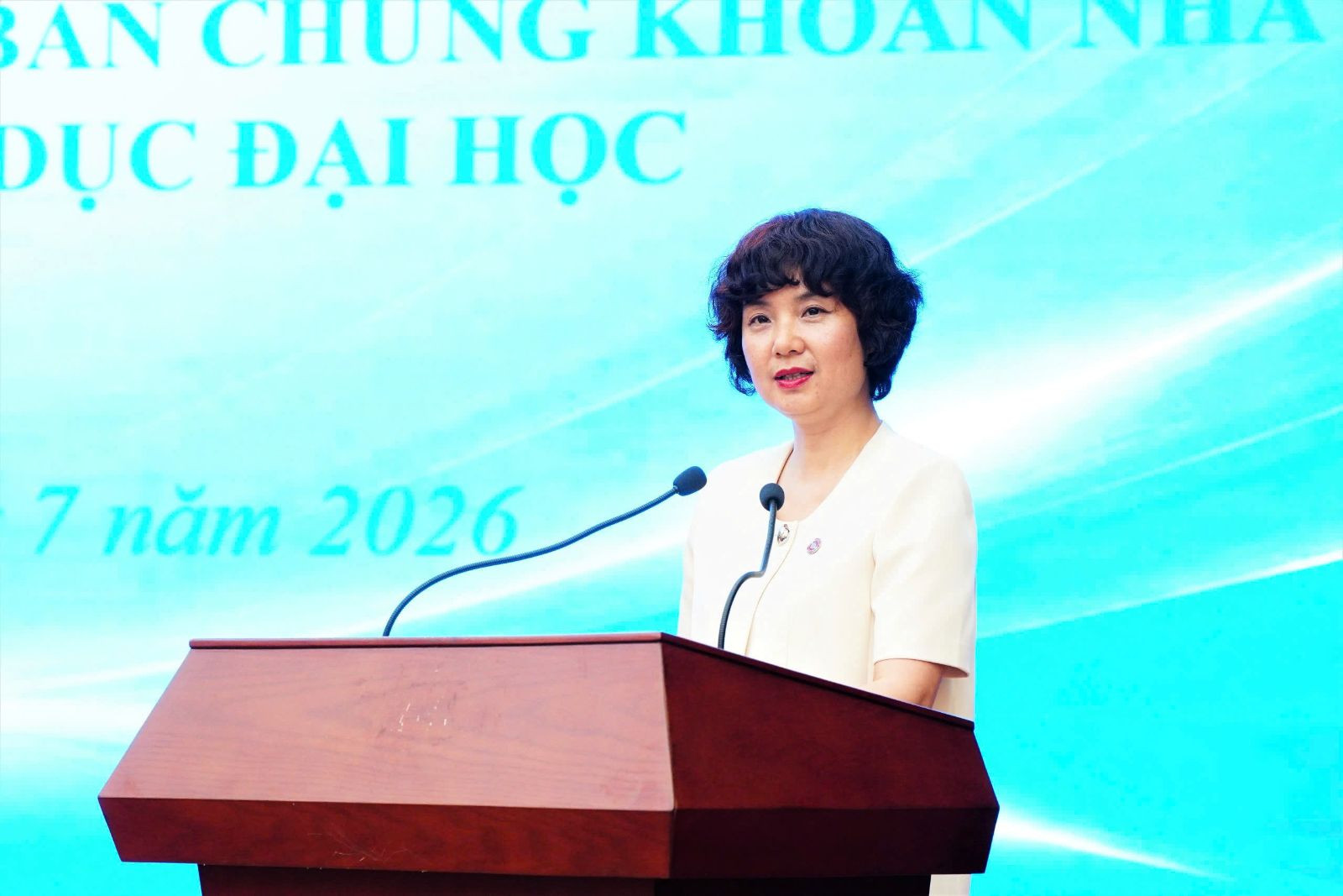 PGS.TS Phạm Thu Hương, Hiệu trưởng Trường Đại học Ngoại thương
