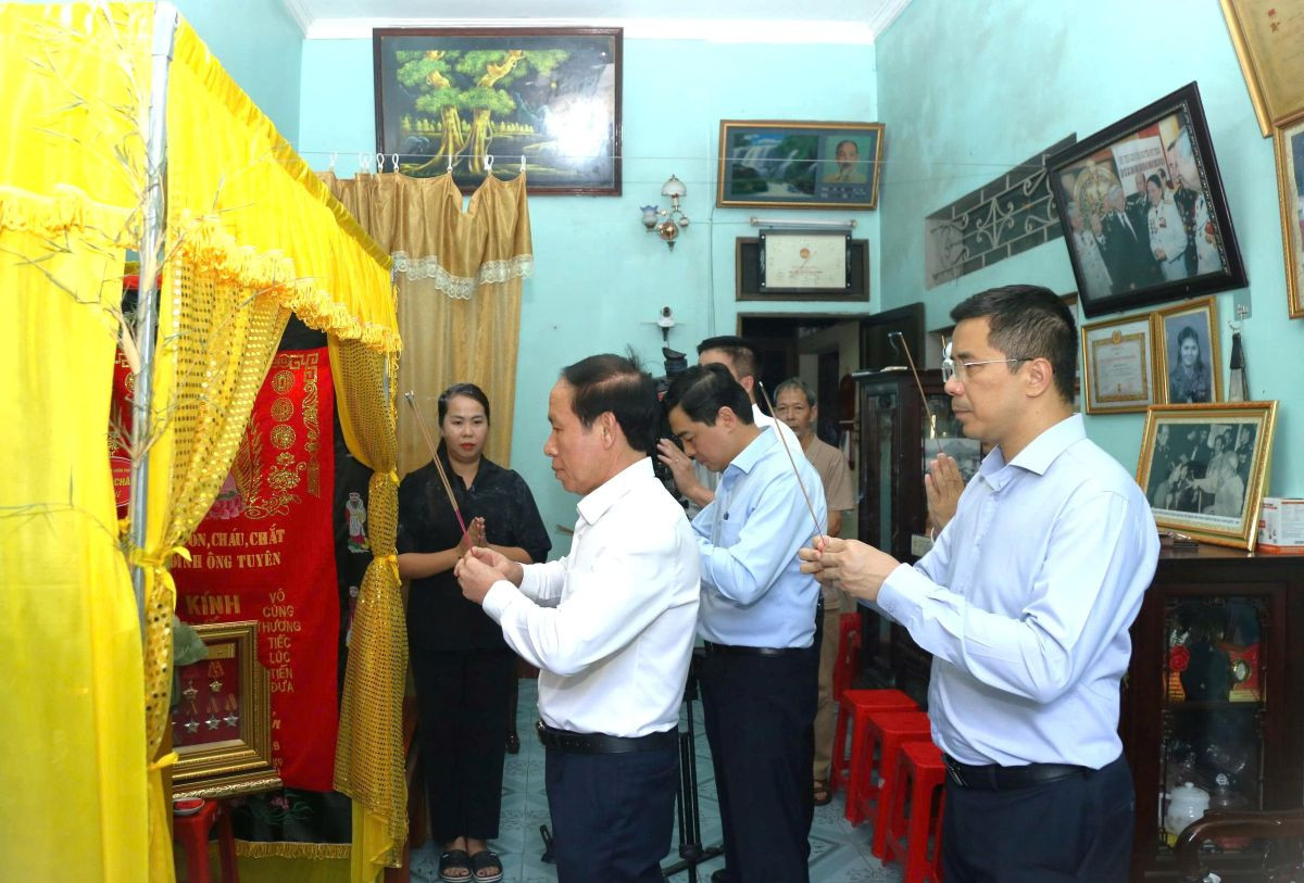 phothutuong.jpg