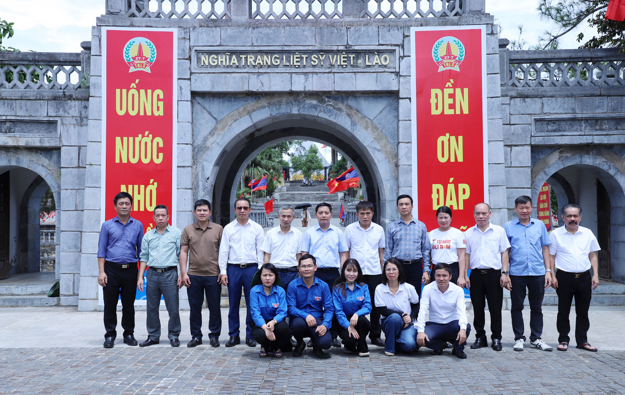 NT-Viet-Lao (11)