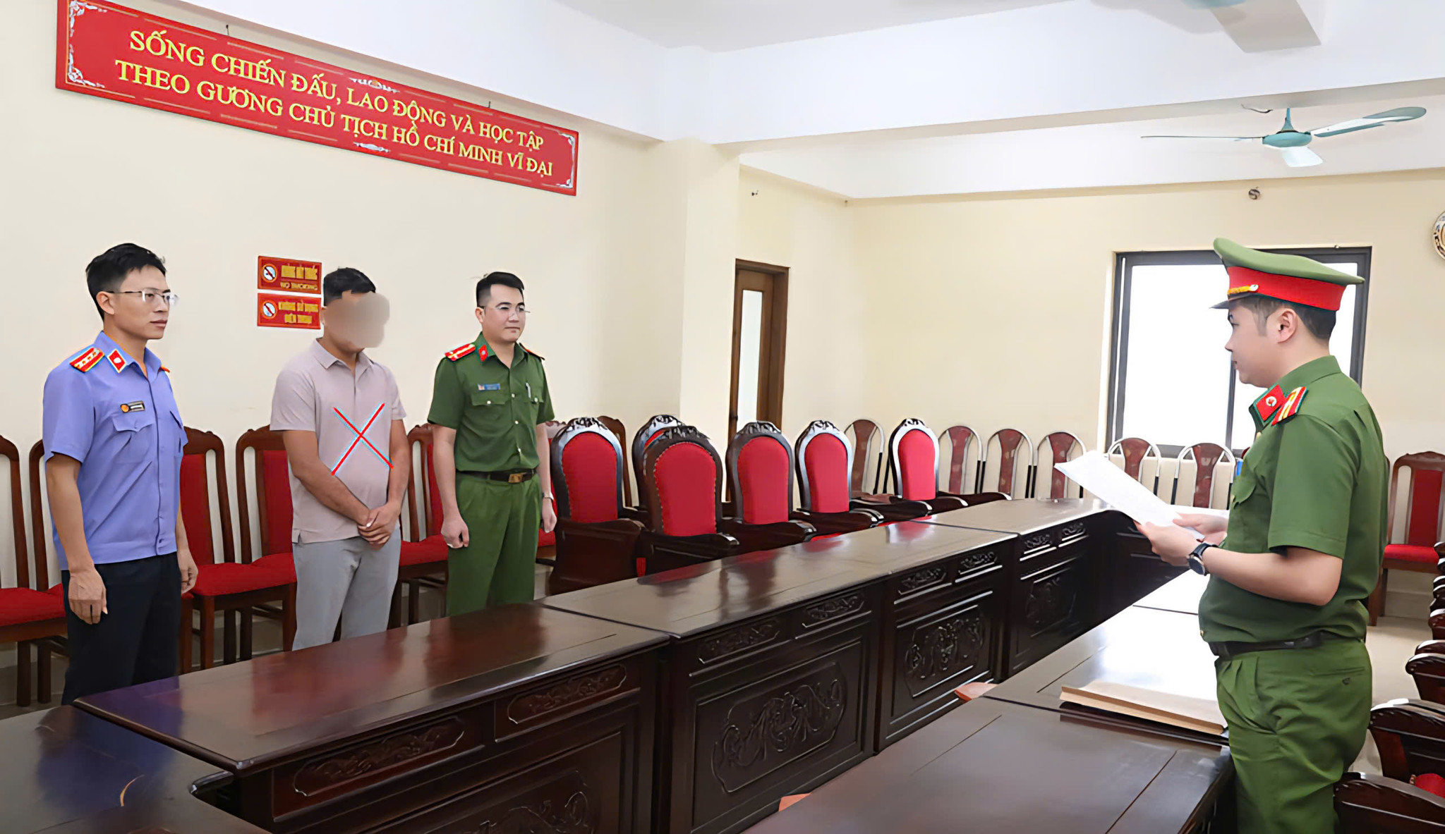 Khởi tố bị can Nguyễn Mạnh Cường (Công an Sơn La).
