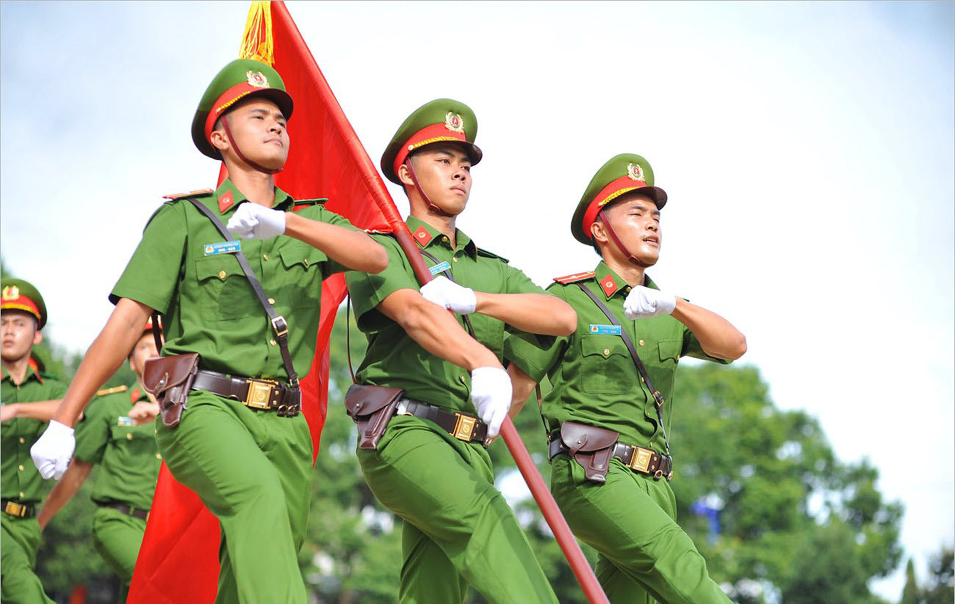 cong-an-nhan-dan.jpg
