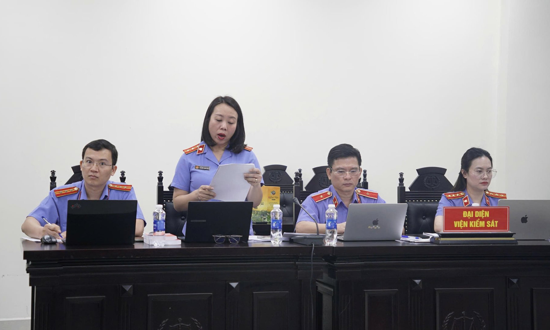 luận tội