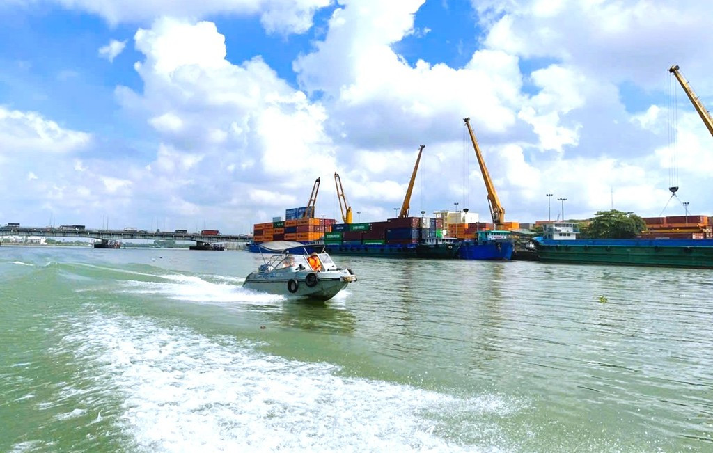 giao thông đường thủy