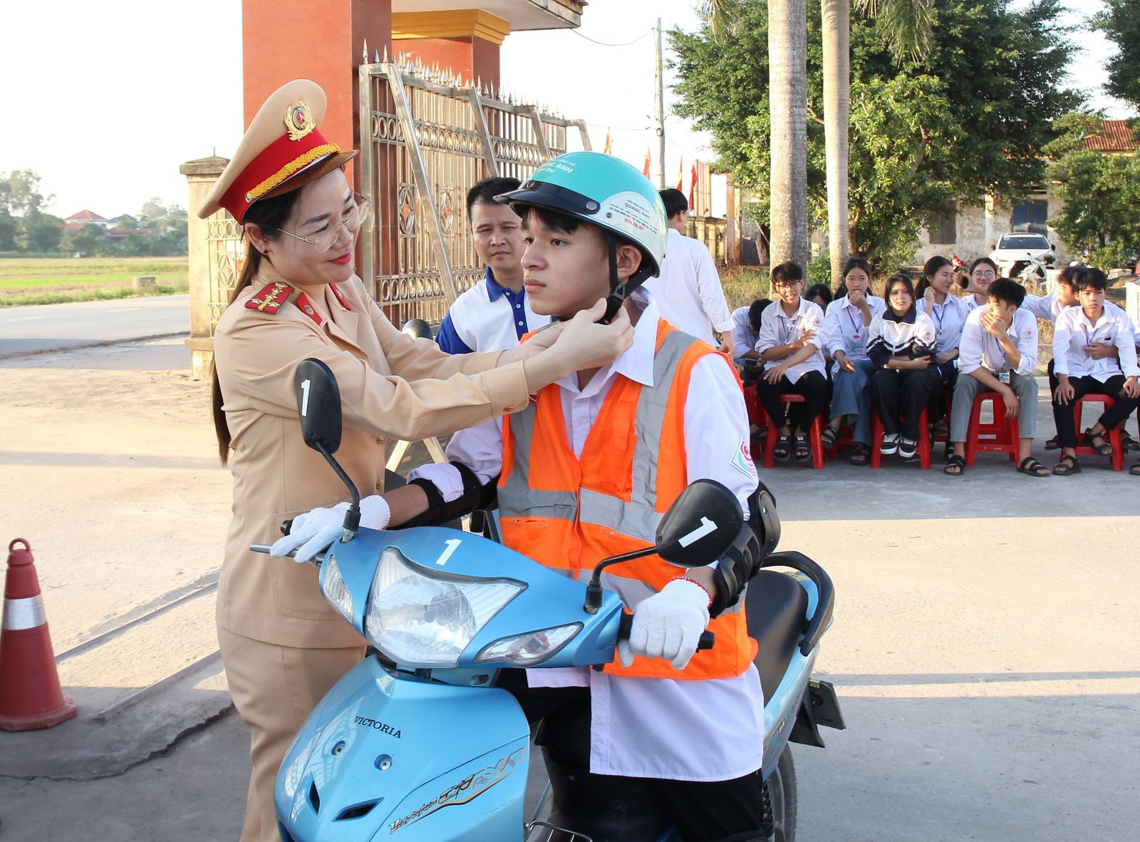 ảnh bài 23.1 sâu