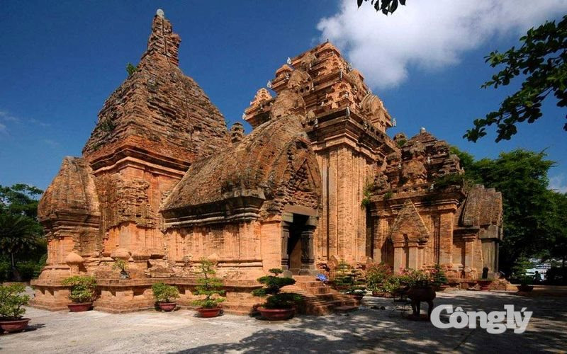thap-ba-ponagar.jpg