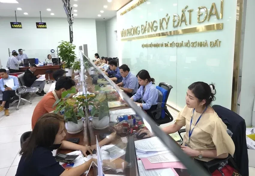 van-phong-dang-ky-dat-dai-435-6385-4107-845.webp