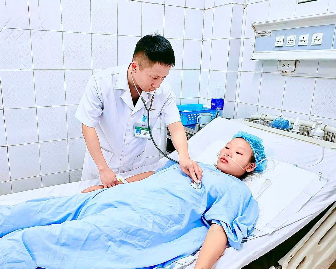 nhanluc.jpg