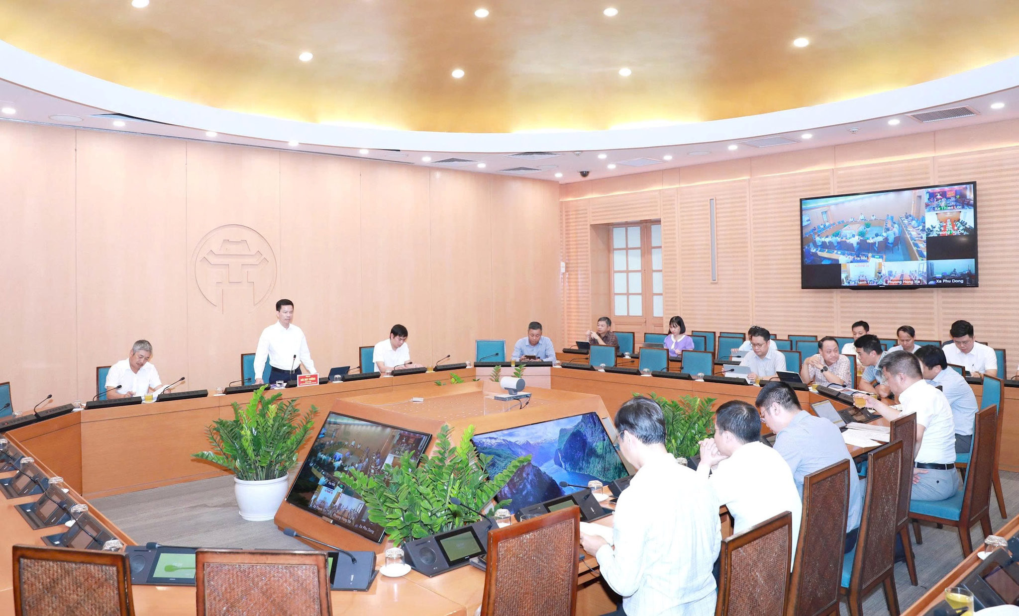 ảnh 1, quang cảnh hội nghị