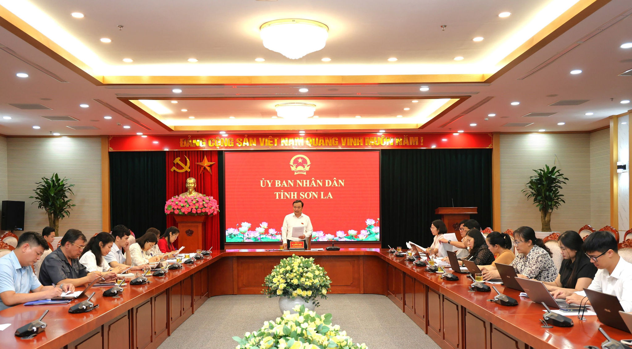 Sơn La họp văn hóa